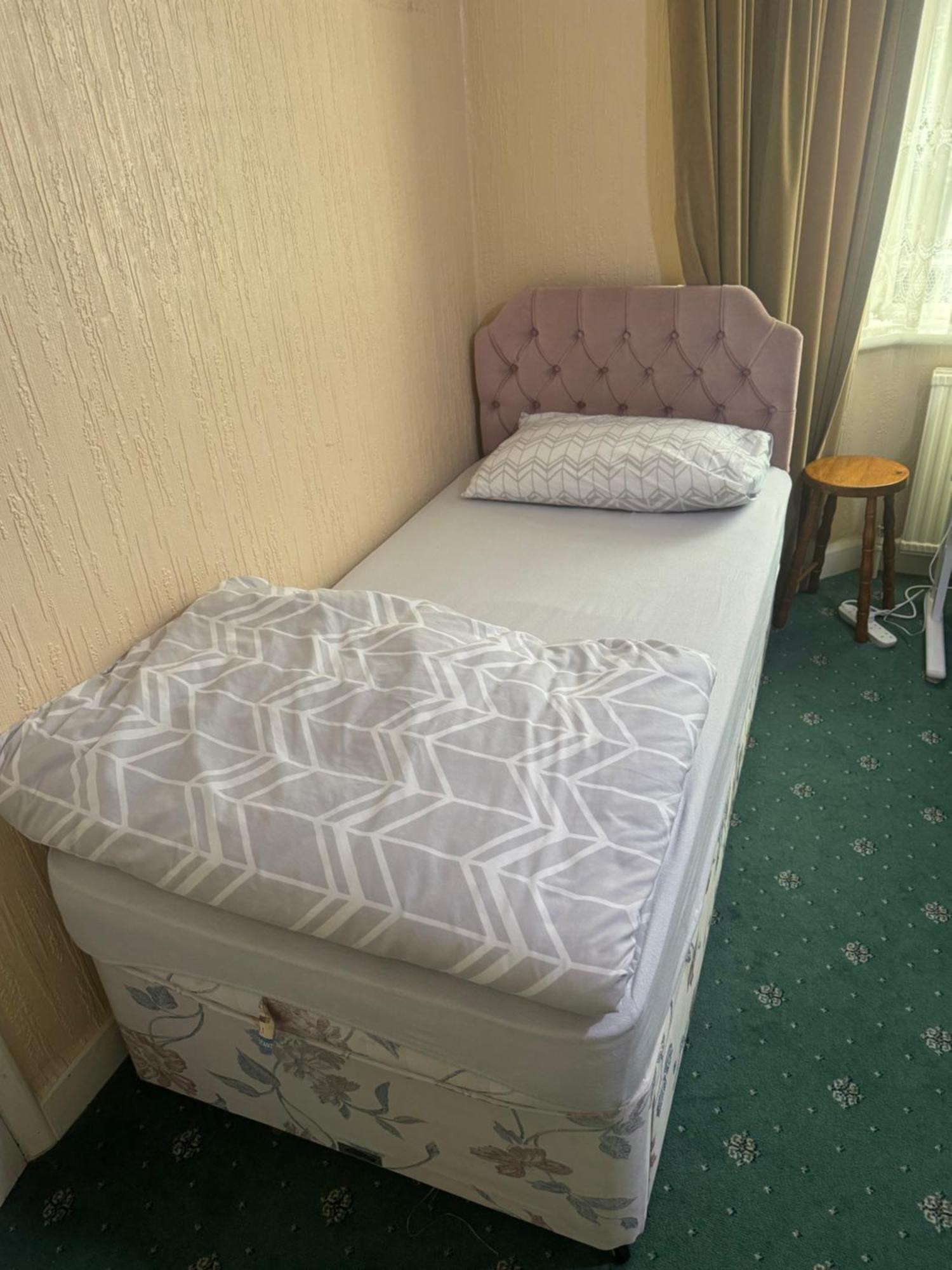 Room Canvey Island Zewnętrze zdjęcie
